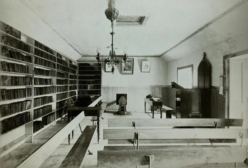 Leadhills library interior